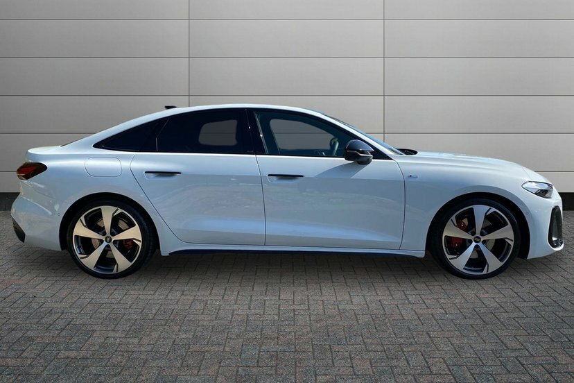 Audi A5 2.0 Tdi Edition 1 Saloon S Tronic Quatt WR26MME White #4