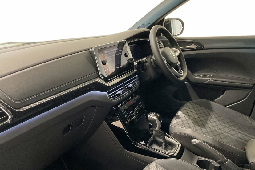Volkswagen T-Cross 1.0 Tsi Black Edition Suv Dsg 115 Ps EX26ABK Black #2
