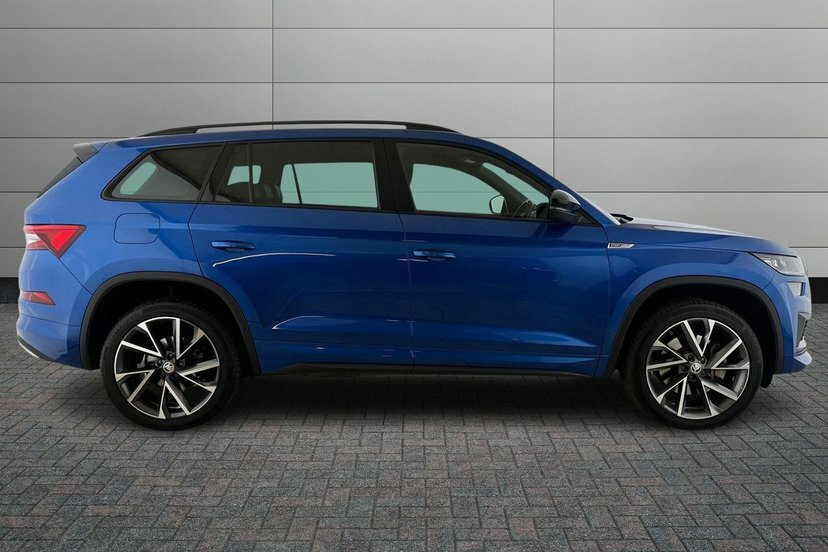 Skoda Kodiaq Sportline 7 Seats 2.0 Tdi 200 Ps 4X4 Dsg GL24WBN Blue #4
