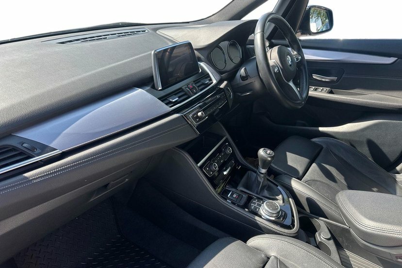 BMW 2 Series Active Tourer 1.5 218I M Sport Mpv 140 Ps YA69AYE Black #2