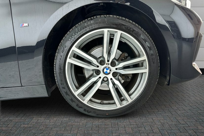 BMW 2 Series Active Tourer 1.5 218I M Sport Mpv 140 Ps Black #5