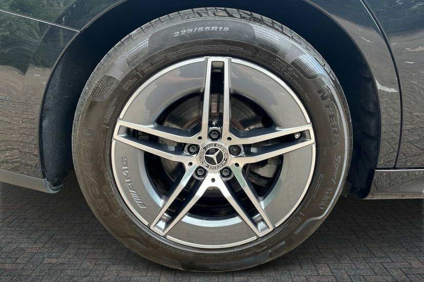 Mercedes-Benz E Class 2.0 E200h Mhev Amg Line Estate Hybrid G KN25PXS Black #4