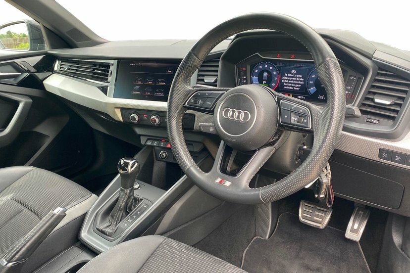 Audi A1 1.5 Tfsi 35 S Line Sportback S Tronic YM69JWW Black #6