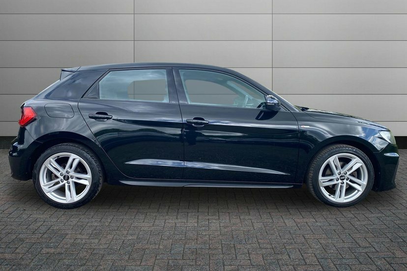 Audi A1 1.5 Tfsi 35 S Line Sportback S Tronic YM69JWW Black #4