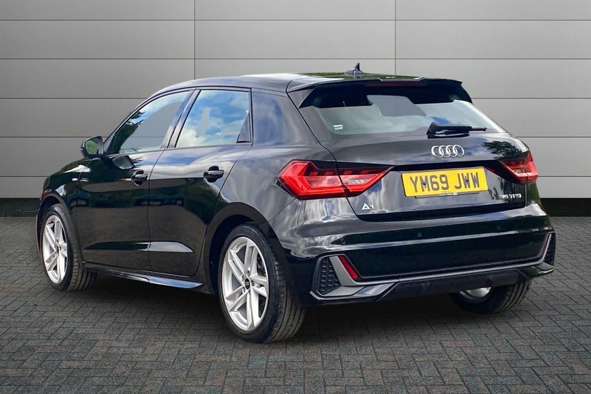 Audi A1 1.5 Tfsi 35 S Line Sportback S Tronic YM69JWW Black #3