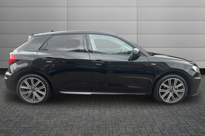 Audi A1 1.0 Tfsi 25 S Line Sportback S Tronic HF75OTW Black #4