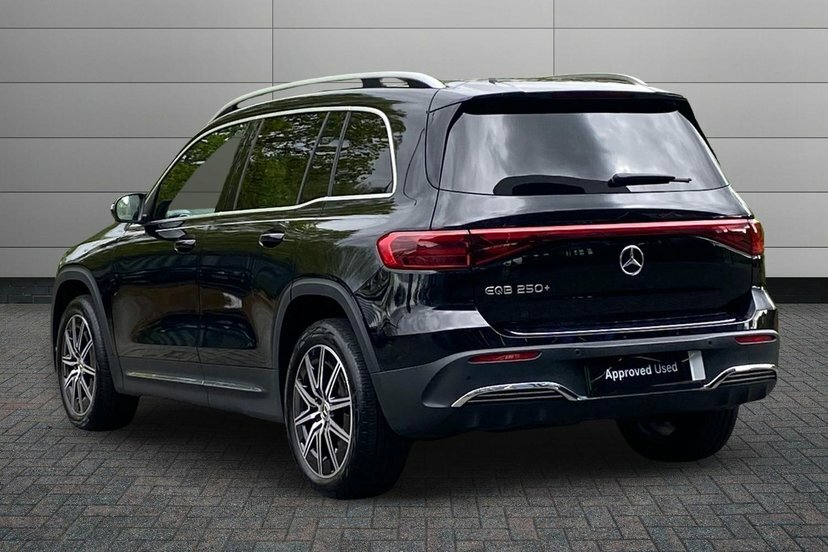 Mercedes-Benz EQB Eqb 250 70.5Kwh Amg Line Executive EA74VKX Black #2