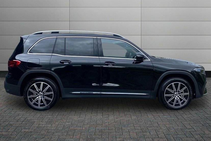 Mercedes-Benz EQB Eqb 250 70.5Kwh Amg Line Executive EA74VKX Black #3
