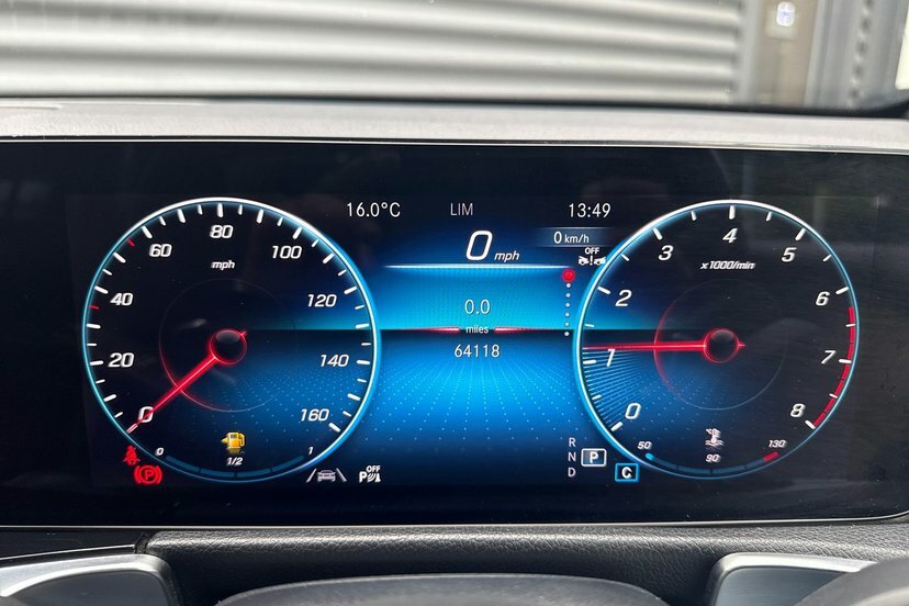 Mercedes-Benz GLB Class Glb200 Amg Line Premium KN23ZFD White #6