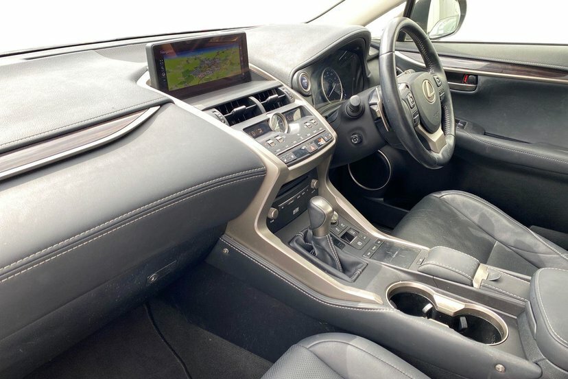 Lexus NX 2.5 300H Gpf Takumi Suv Hybrid E-cvt 4W EA20SYX Silver #2