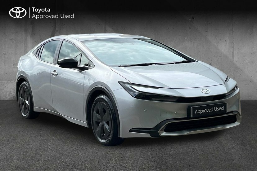 Toyota Prius 2.0 13.6Kwh Design Hatchback Plug-in Hy Silver