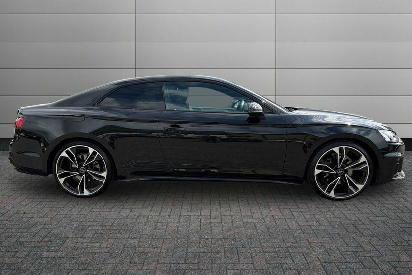 Audi A5 2.0 Tfsi 35 Black Edition Coupe S Troni Black #4