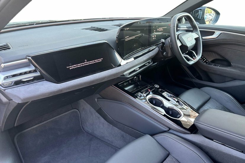 Audi A6 Saloon 2.0 E-hybrid 25.9Kwh Launch Edition Saloon Pet Blue #2