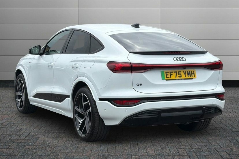 Audi Q6 E-Tron 83Kwh Edition 1 Sportback 252 P EF75YMH Black #3