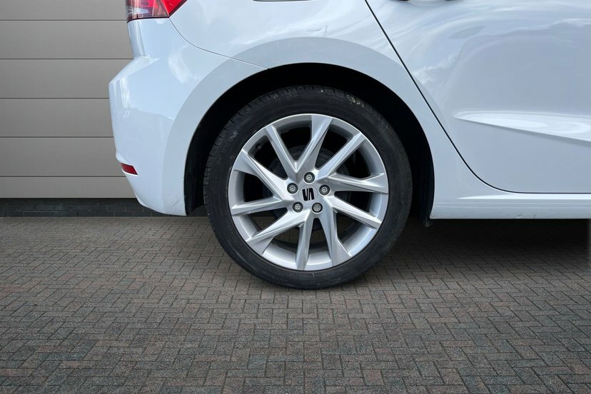 Seat Ibiza 1.0 Tsi Fr Hatchback 95 Ps DF23SSO White #5