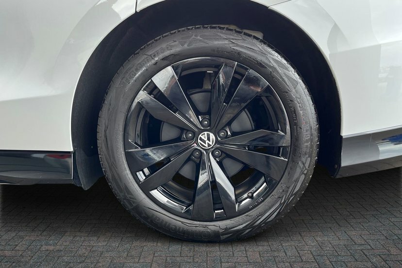 Volkswagen ID.7 Pro S 86Kwh Match Plus Fastback AF26ZXO White #5