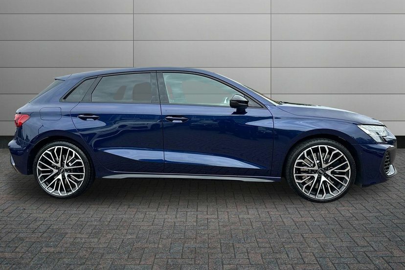 Audi S3 2.0 Tfsi Black Edition Sportback S Tron Blue #4