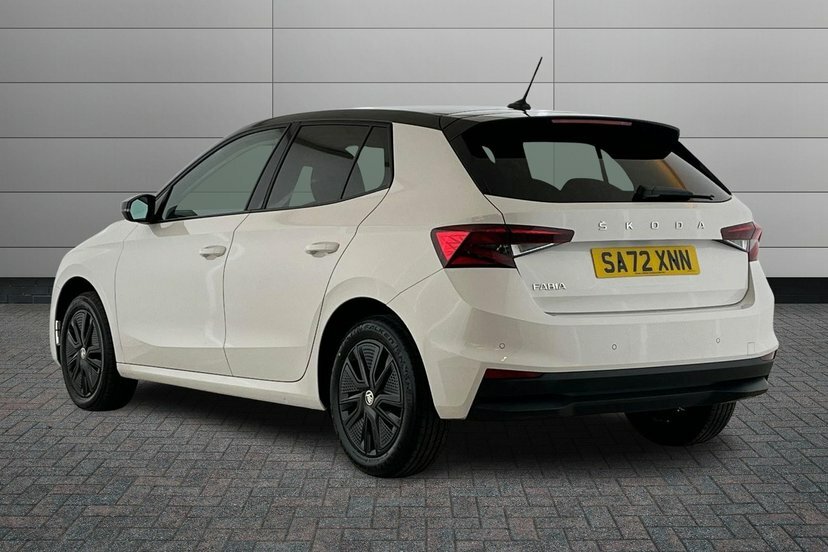 Skoda Fabia Fabia Hatch Colour Edition 1.0 Tsi 110 Ps 6G Man SA72XNN White #3