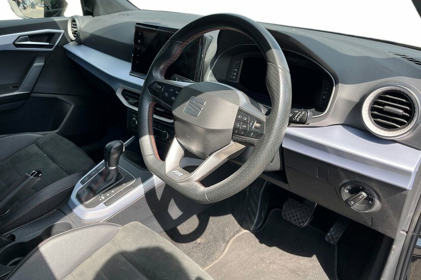 Seat Arona 1.0 Tsi Fr Sport Suv Dsg 110 Ps LB23DPK Black #6