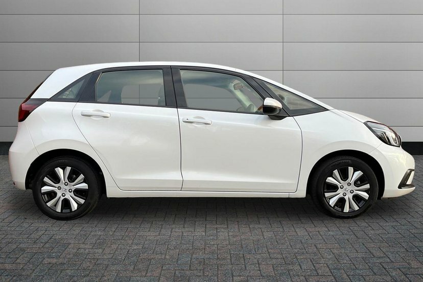 Honda Jazz 1.5 H I-mmd Sr Hatchback Hybrid Ecvt 1 AE72TCV White #4