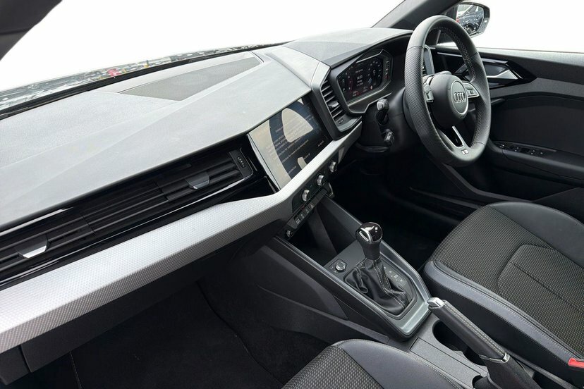 Audi A1 1.0 Tfsi 30 S Line Sportback S Tronic EO75ZNE Black #2