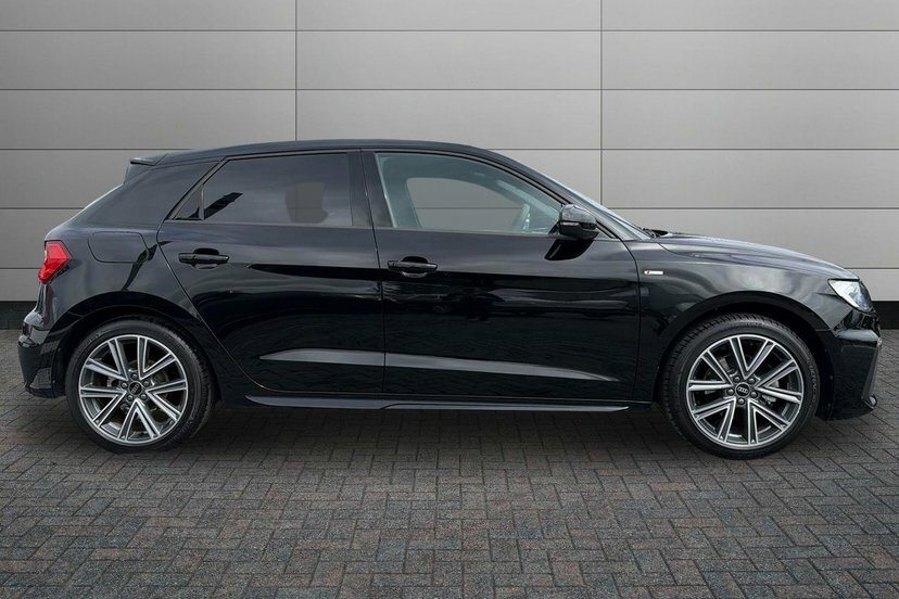 Audi A1 1.0 Tfsi 30 S Line Sportback S Tronic EO75ZNE Black #4