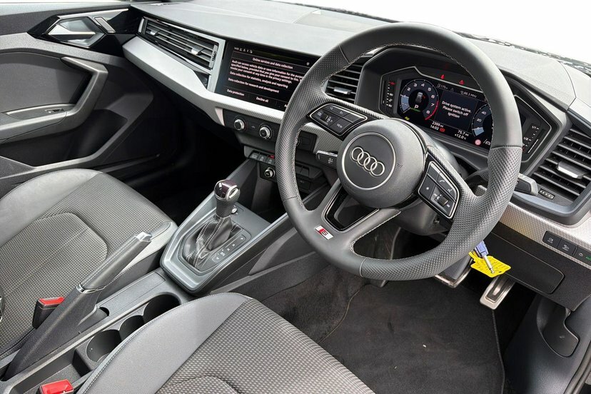 Audi A1 1.0 Tfsi 30 S Line Sportback S Tronic EO75ZNE Black #6
