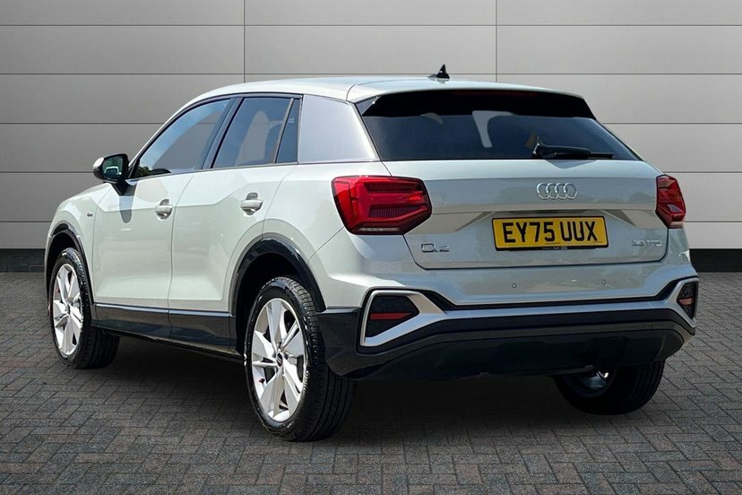 Audi Q2 1.0 Tfsi 30 S Line Suv 116 Ps Silver #3