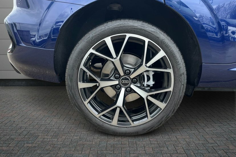 Audi Q3 1.5 E-hybrid Edition 1 Sportback Plug-i LS26WYA Blue #5