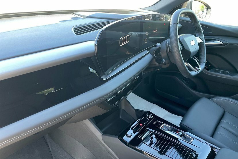 Audi Q6 E-Tron 83Kwh S Line Sportback 252 Ps EK75GWL Grey #2