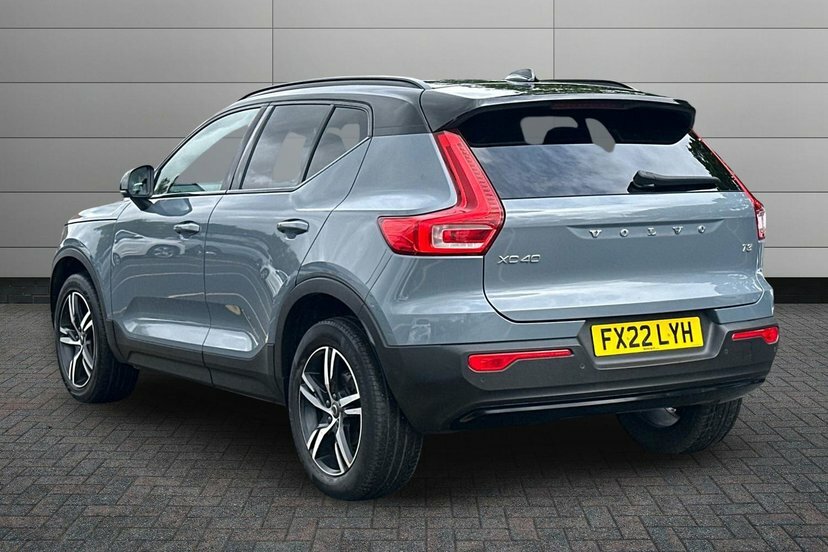 Volvo XC40 1.5 T3 R-design Suv 163 Ps FX22LYH Grey #3