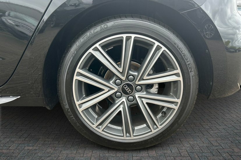 Audi A1 1.0 Tfsi 30 S Line Sportback S Tronic LN26KUO Black #5