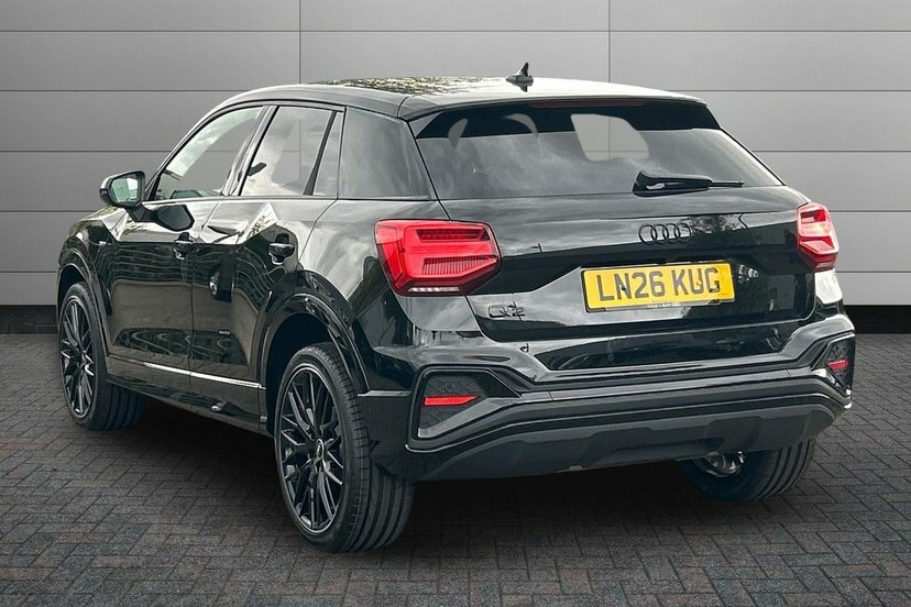 Audi Q2 1.5 Tfsi Cod 35 Black Edition Suv S Tro LN26KUG Black #3
