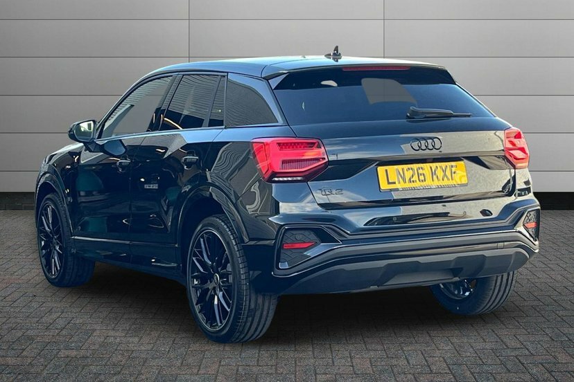 Audi Q2 1.5 Tfsi Cod 35 Black Edition Suv S Tro LN26KXF Black #3