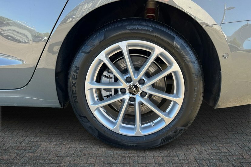 Audi A6 Avant 2.0 Tfsi Sport Estate S Tronic 204 Ps LS26GBV Blue #5