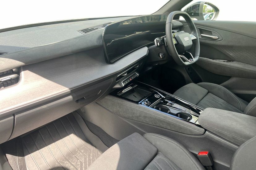 Audi Q3 2.0 Tdi Edition 1 Suv S Tronic 150 Ps SM75VDT Grey #2