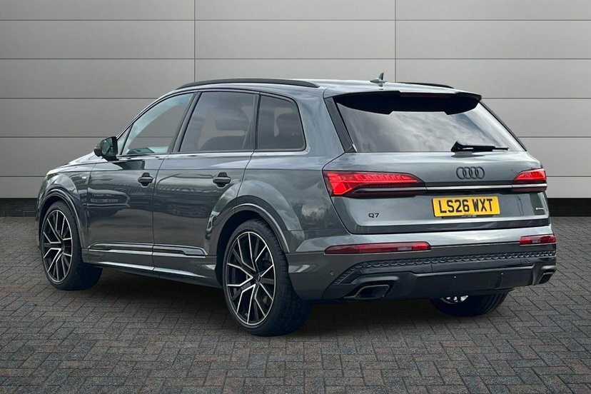 Audi Q7 3.0 Tdi V6 Black Edition Suv Tiptronic LS26WXT Grey #3