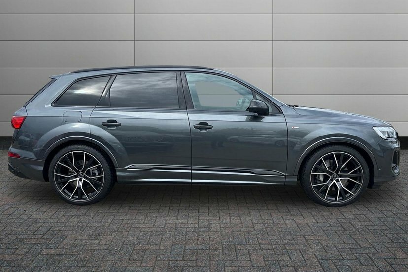 Audi Q7 3.0 Tdi V6 Black Edition Suv Tiptronic LS26WXT Grey #4
