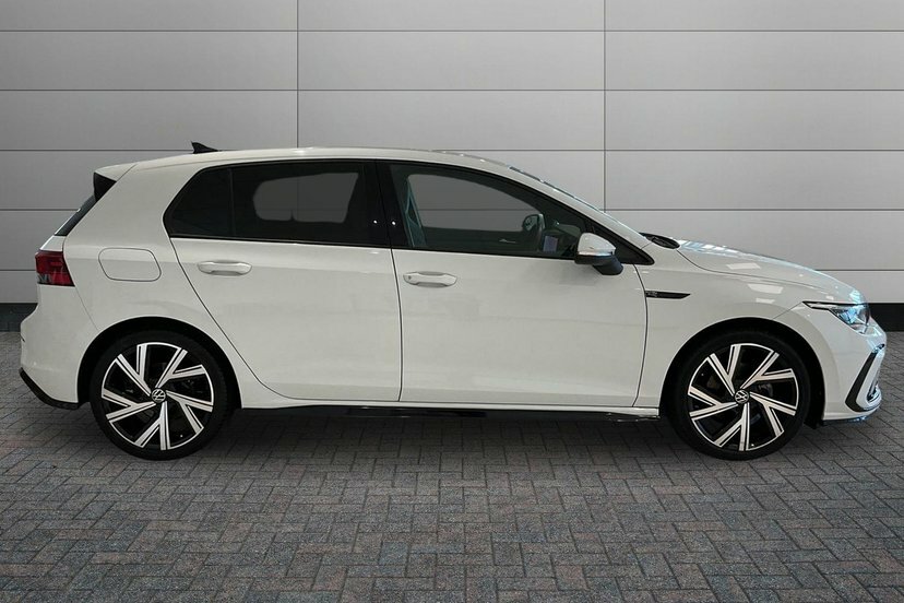Volkswagen Golf 1.5 Tsi R-line Hatchback 130 Ps EJ72GMX White #4