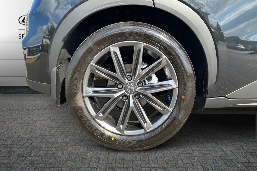 Lexus LBX 1.5 Vvt-ie Premium Plus Suv Hybrid E-cv RJ26UXS Black #5