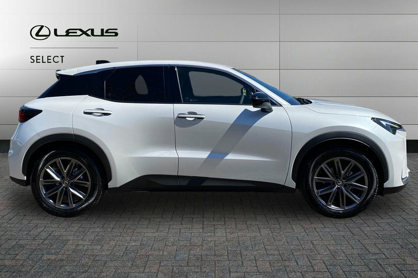 Lexus LBX 1.5 Vvt-ie Premium Plus Suv Hybrid E-cv RE26LCC White #4
