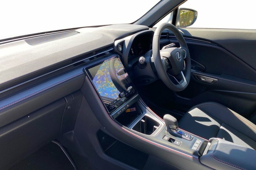 Lexus LBX 1.5 Vvt-ie Premium Plus Suv Hybrid E-cv RE26LCC White #2