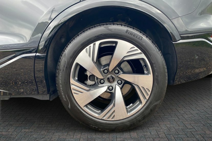 Audi Q6 E-Tron 83Kwh S Line Suv 252 Ps LN26NVS Grey #5