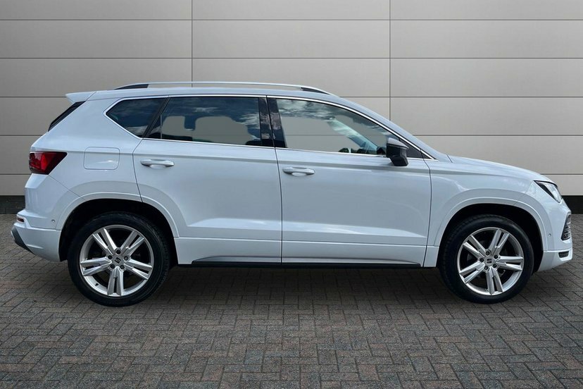 Seat Ateca 1.5 Tsi Evo Fr Suv Dsg 150 Ps YC23ZFW White #4