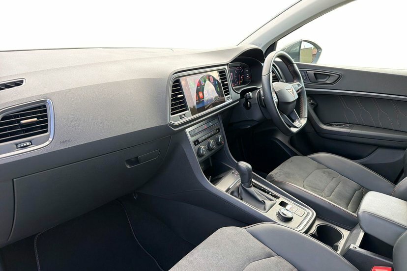 Cupra Ateca 1.5 Ecotsi V1 Suv Dsg 150 Ps LN25OXV White #2