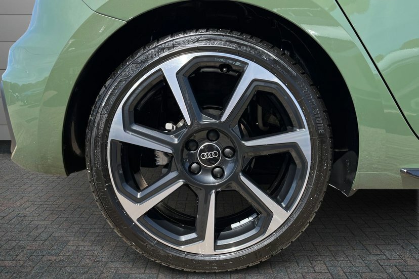 Audi A1 1.0 Tfsi 30 Black Edition Sportback S T EK26CCE Green #5