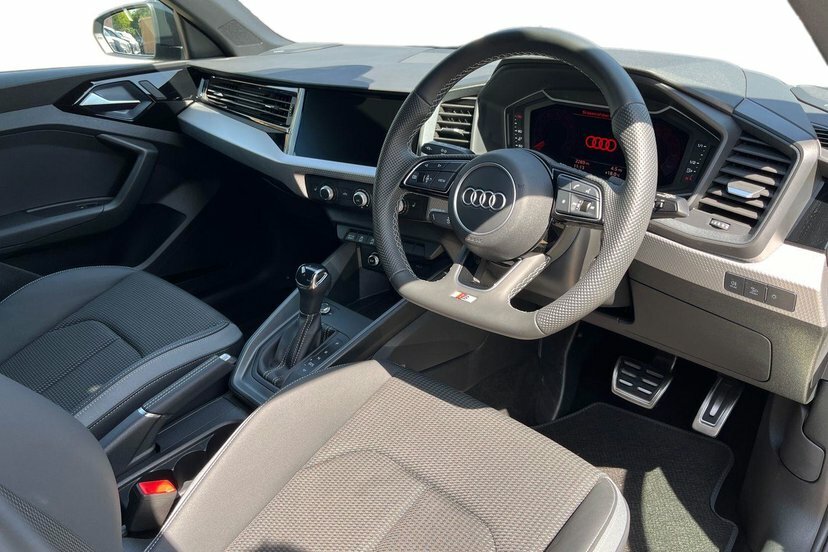 Audi A1 1.0 Tfsi 30 Black Edition Sportback S T EK26CCE Green #6