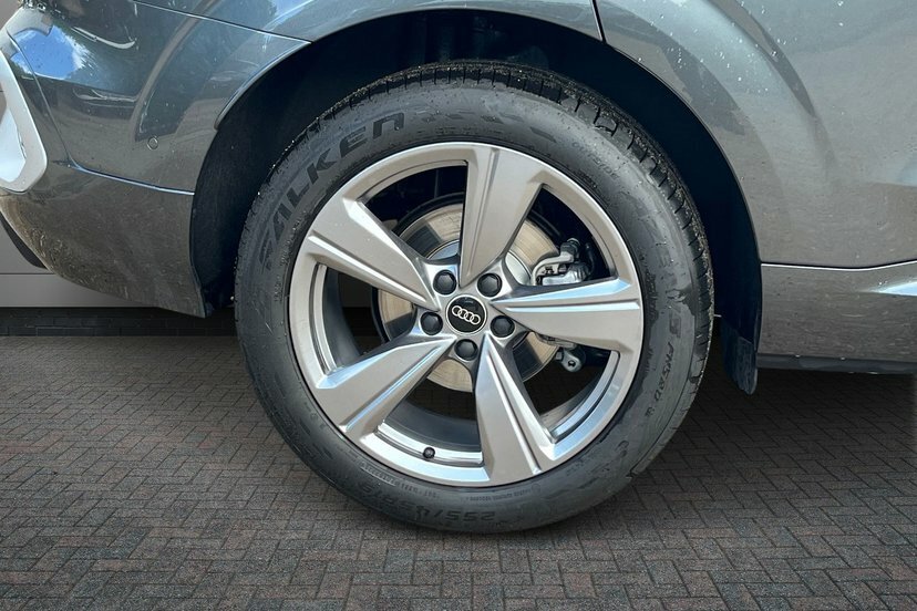 Audi Q3 1.5 Tfsi S Line Sportback S Tronic 150 EA26VLO Grey #5