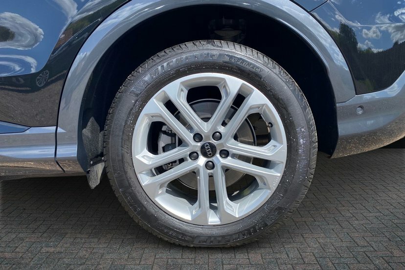 Audi Q5 2.0 Tfsi Sport Suv S Tronic Quattro 20 LS75YWD Black #5