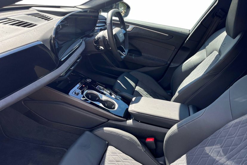 Audi A6 Saloon 2.0 Tdi Edition 1 Saloon S Tronic Quatt EK26FAF Green #2